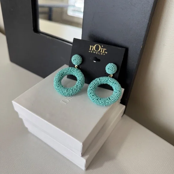 nOir Jewelry Blue Beaded Dangle Earrings - Picture 2 of 2